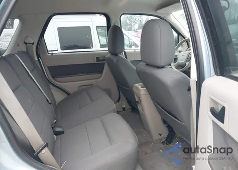 2009 Ford Escape Hybrid z USA, uszkodzony, nr VIN 1FMCU49359KA89423